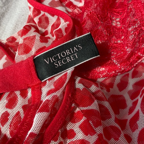 Victoria’s Secret Teddy Bodysuit Red Lips 💋 - Picture 4 of 7